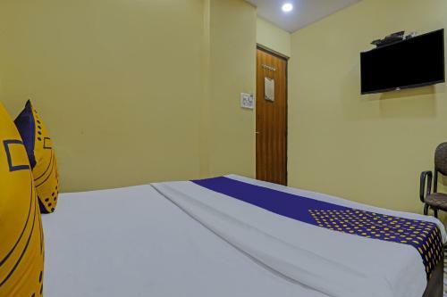 Hotel Spot On 72246 Gayatri Lodge