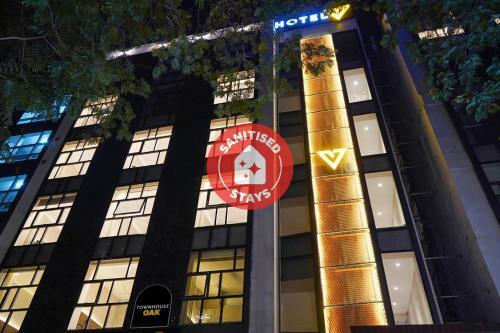 Townhouse Oak Hotel V