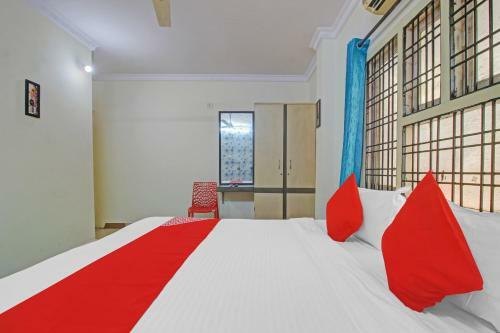 Oyo 84786 Hotel Silver Moon