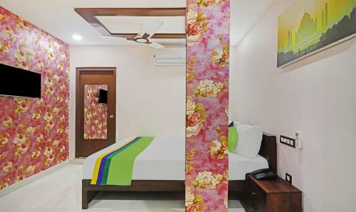 Hotel Treebo Trend J A Royal Suites