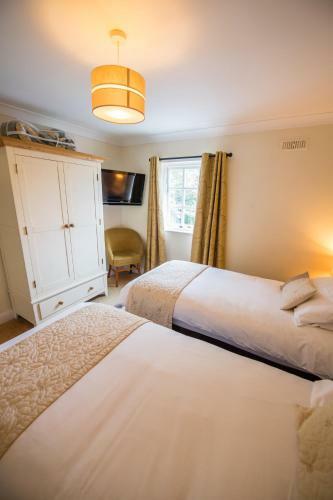 The Grove Hotel