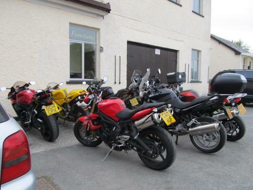 Hostal Highland Moors