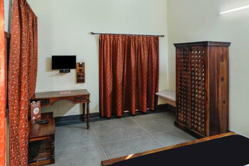 Townhouse Oak Hotel Ardency Blue