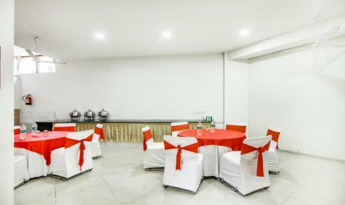 Hotel Treebo Trend Iffco Chowk