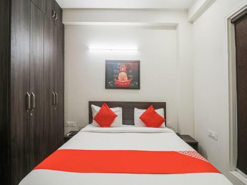 Hotel Oyo 81443 Golf Inn Rooms