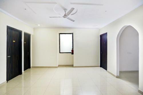 Hotel Capital O 81645 City Residency