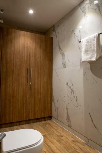 Perch Service Apartment-mg Road