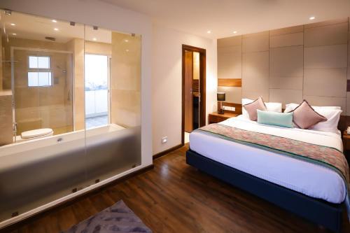 Hotel Regenta Suites Gurugram, Sohna Road, Sector 49