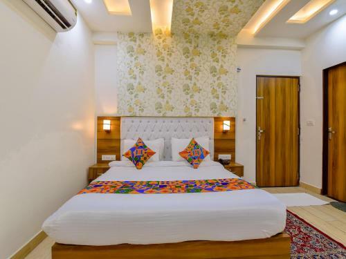 Fabhotel Manchester Grand