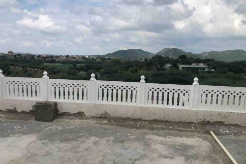 Apartamento Lovely 2 Bhk Appartement With Rooftop