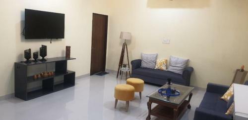 Villa Nirwana Home Stay