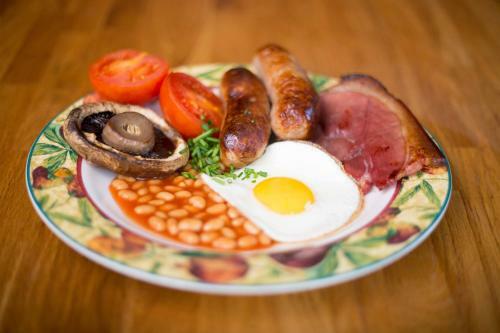 Fields Lodge Bed & Breakfast