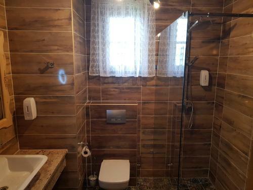 Bed & Breakfast Restauracja Chata G�ralska I Pokoje Go?cinne.