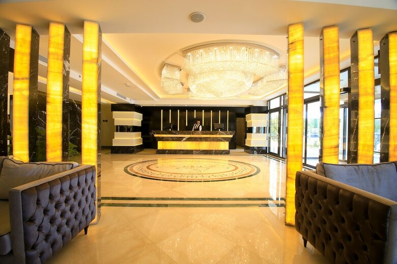 Aym?ra Hotel & Spa