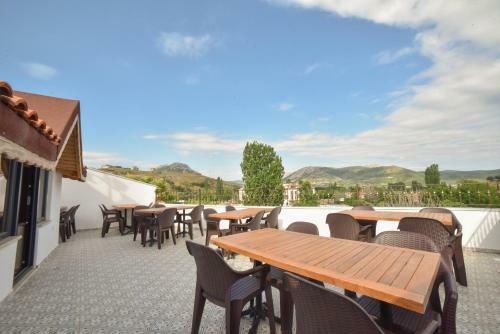 Hotel ?mroz Elia Otel