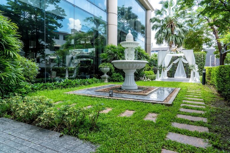 Hotel Century Park
