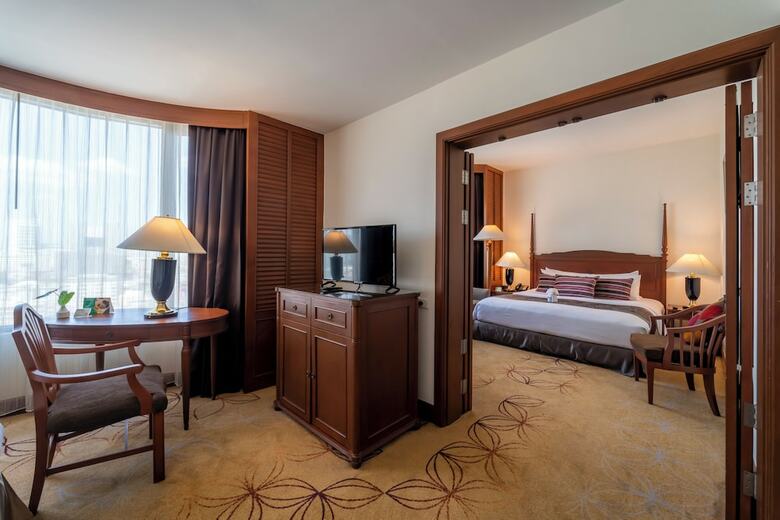 Hotel Century Park