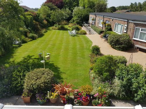 Hostal St Andrews Lodge Hotel - Guest House