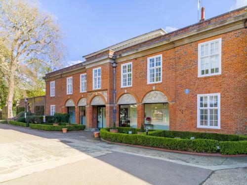 Hotel Hitchin Priory