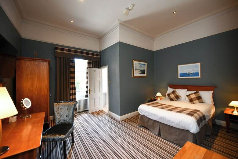 Hostal Savoy Park Hotel