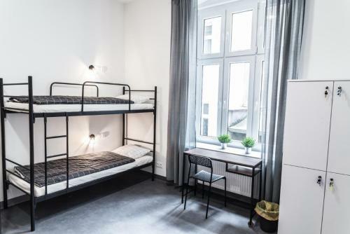 Albergue Chopin Host