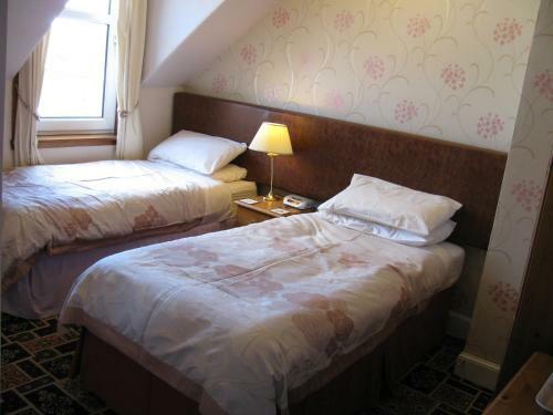 Hostal Fernlea Guest House