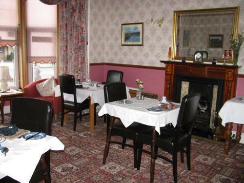 Hostal Fernlea Guest House