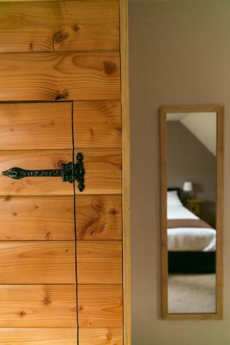 Redwood House B&B