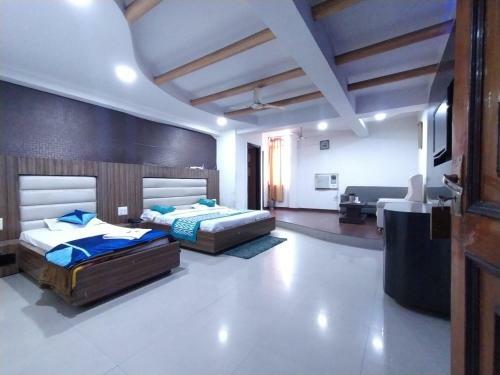 Hotel Gagan Suite