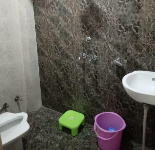 Hotel Welcome By Wb Inn, Kanpur
