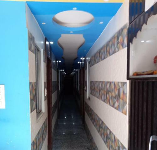 Hotel Raahi Palace By Wb Inn, Kanpur