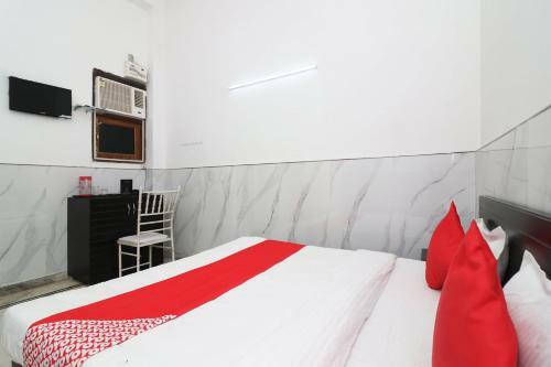 Hotel Oyo 26764 Tribhuvan Palace