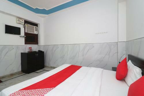 Hotel Oyo 26764 Tribhuvan Palace