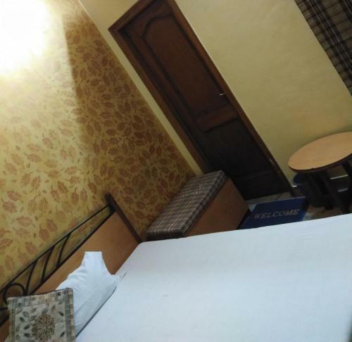 Shubh Hotel By Wb Inn, Kanpur