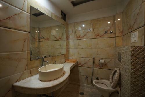 Shubh Hotel By Wb Inn, Kanpur
