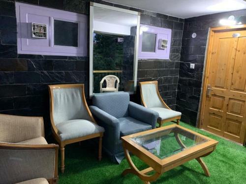 Hotel Hari Om Paradise