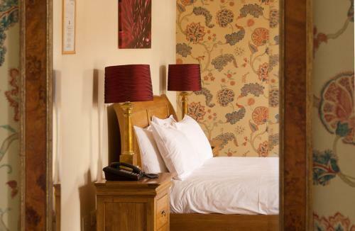 The Thomas Paine Hotel