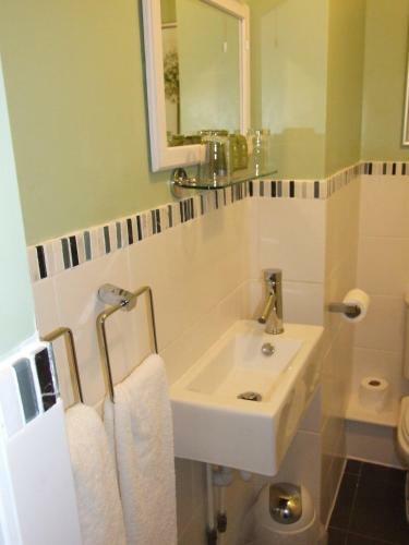 Hostal Wereham House