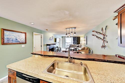 Cinnamon Ridge Condo Unit 202