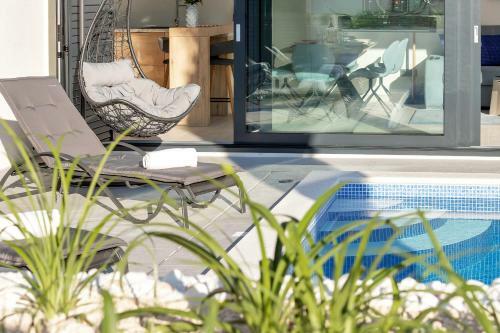 Lulani Pool Apartment