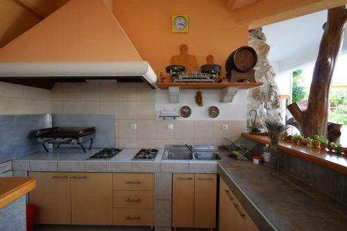 Apartment Uvo 1 With Shared Pool