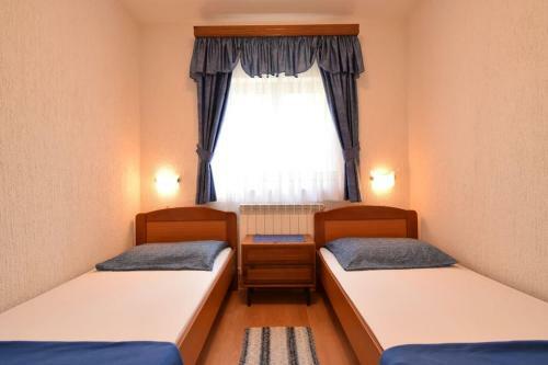 Apartment Uvo 1 With Shared Pool