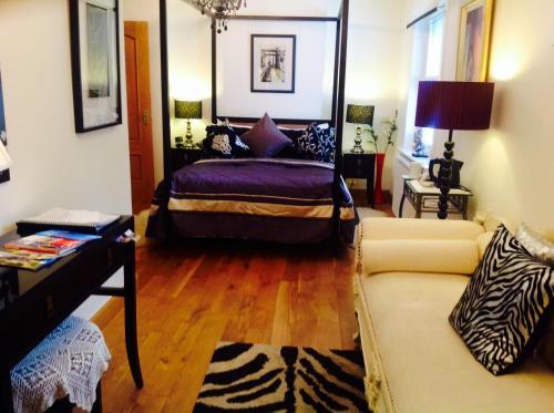 Bed & Breakfast Glenview