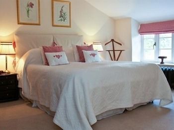 Bed & Breakfast Muddifords Court Country House