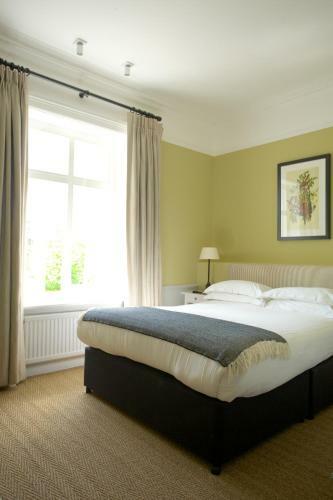 The Manor At Sway ? Hotel, Restaurant And Gardens