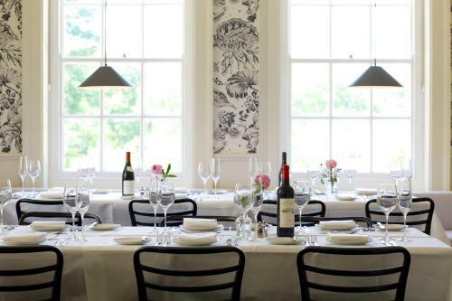 The Manor At Sway ? Hotel, Restaurant And Gardens
