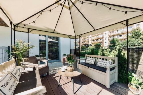 Apartment & Garden In The Old Town