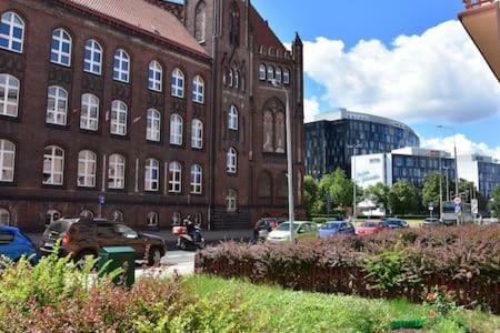 Yourapart Mieszkanie Centrum ?agiewniki