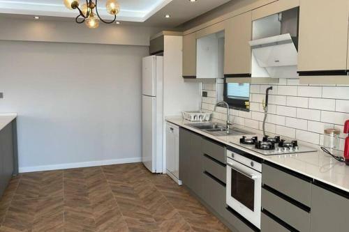 6+2 Luxurious Villa With Lake View In Sapanca