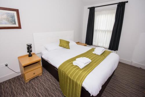 Hostal Captain Fryatt Guesthouse
